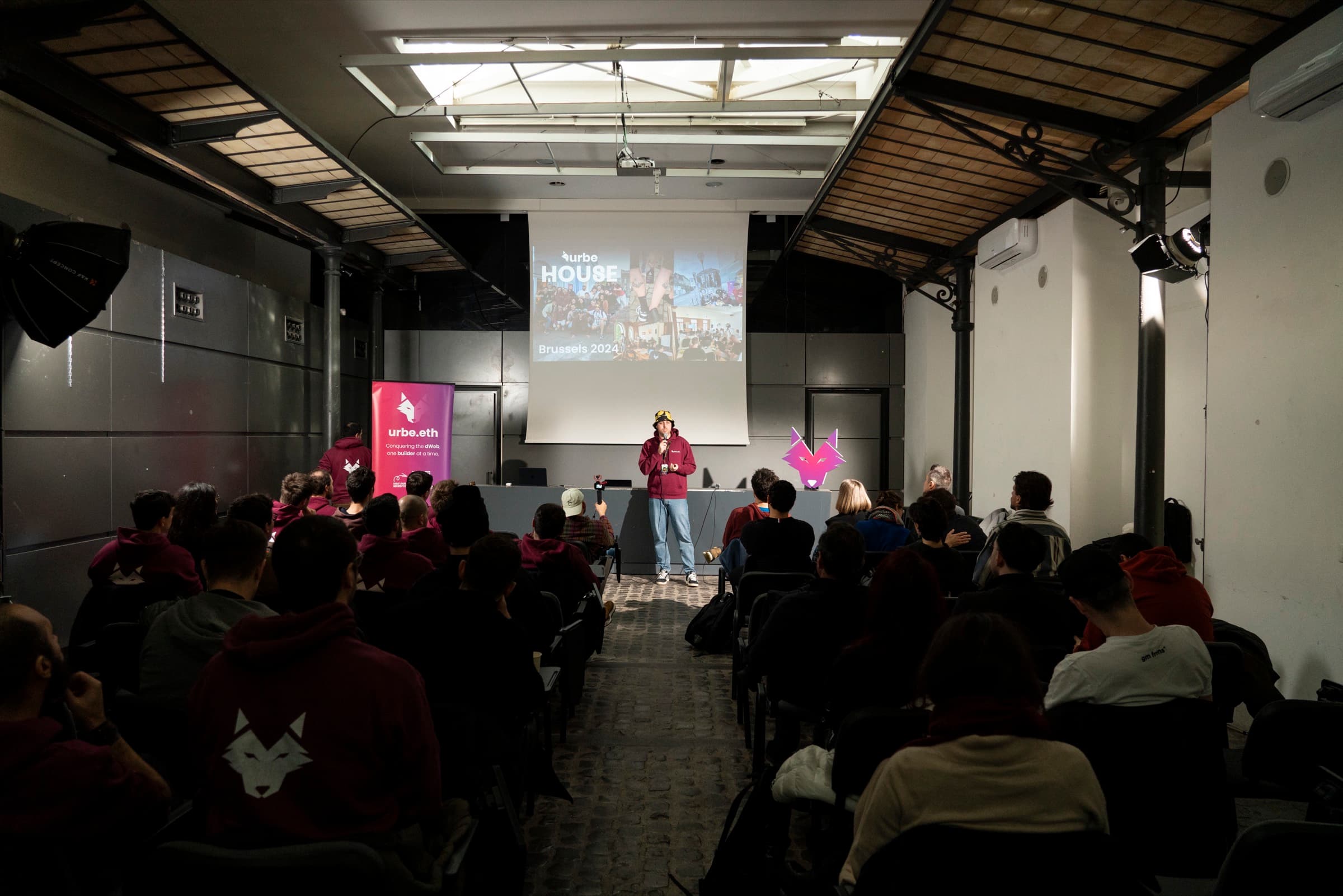 The Urbe Hub event hall, main stage for opening and closing
